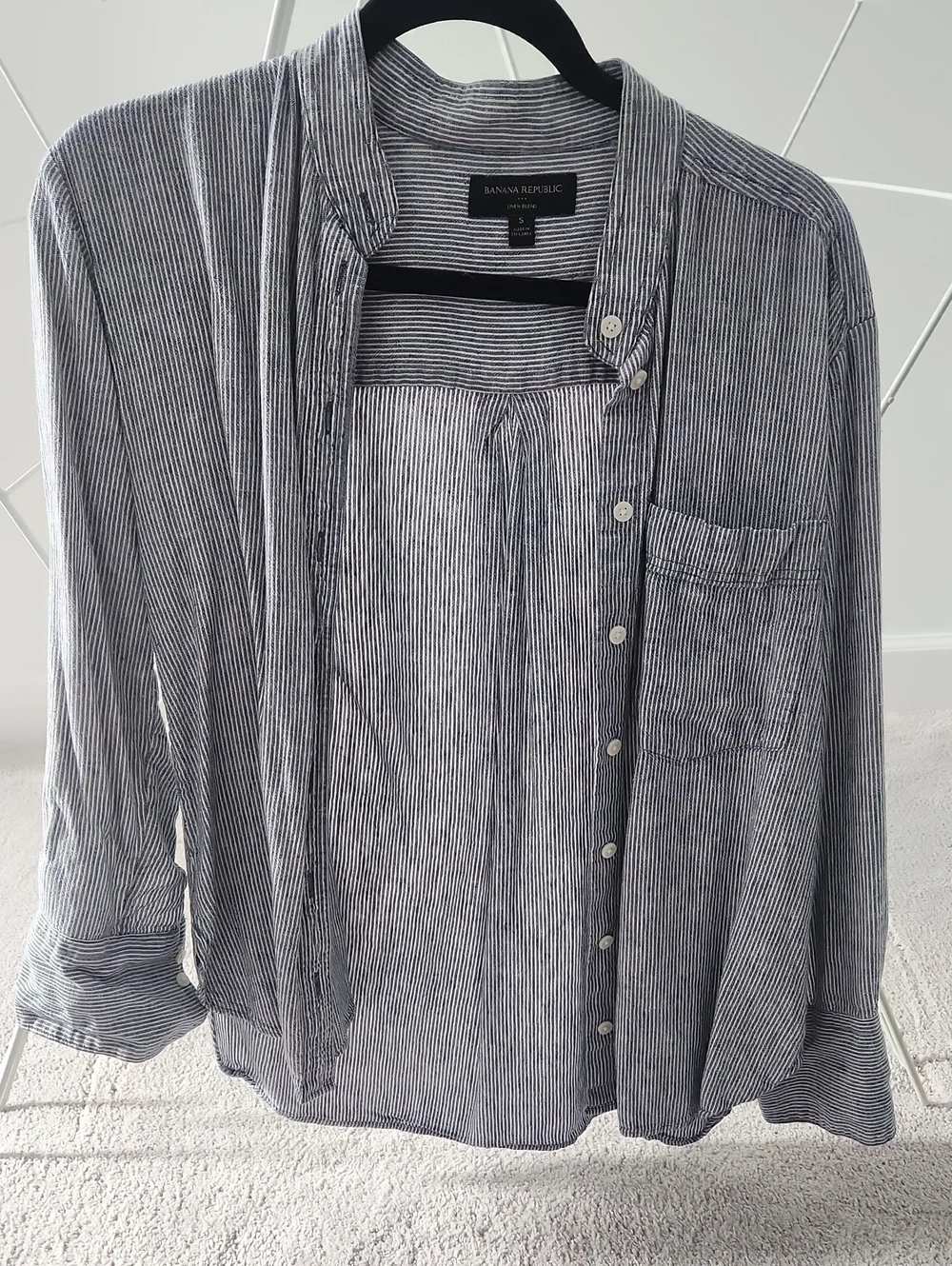 Banana Republic | Linen Shirt - White and Navy Stripes, Size Small